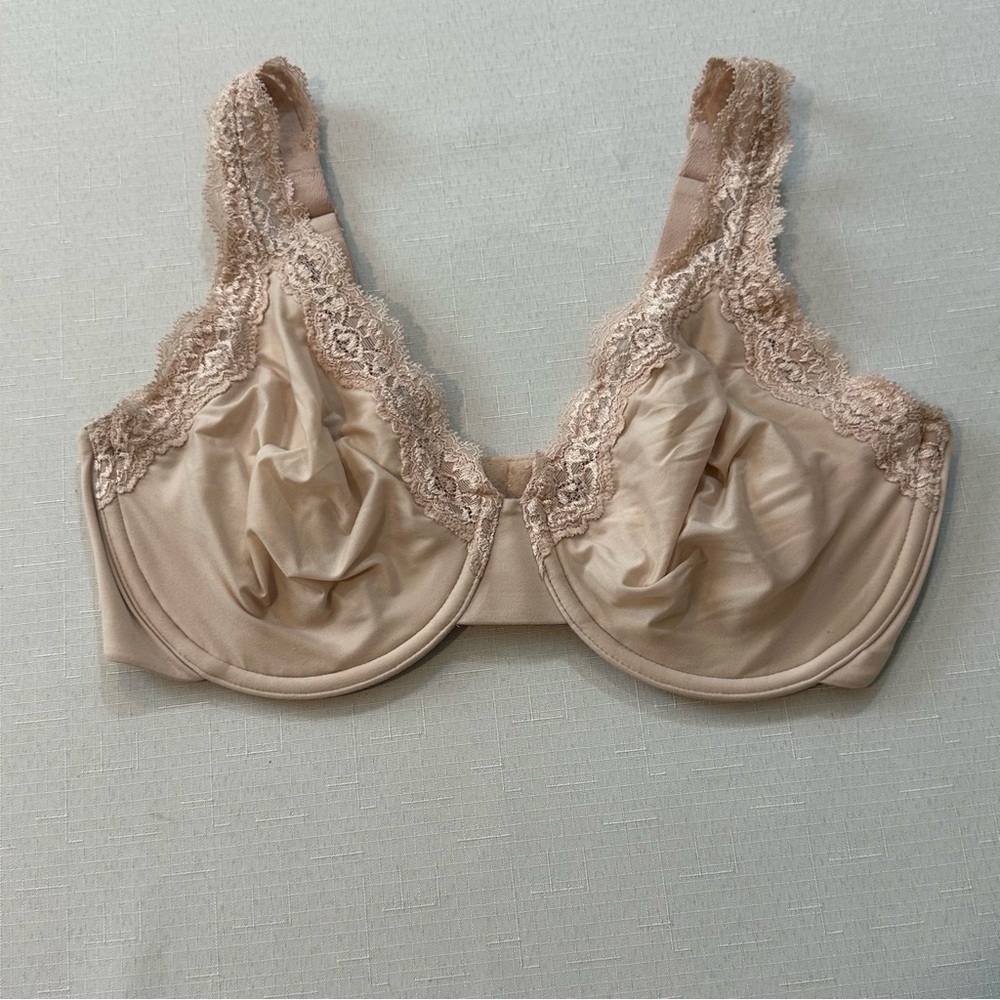 Wacoal Nude Lace Trim Underwire Bra 36DD